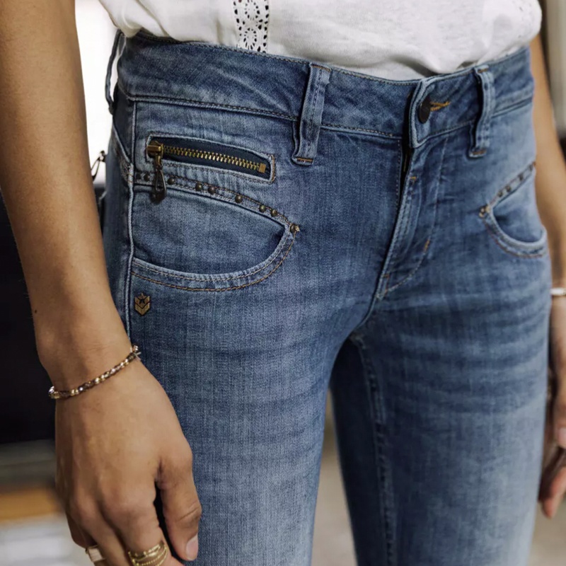 T femme Porter slim Jeans cropped Alexa Freeman Pacific